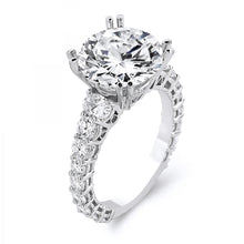 Load image into Gallery viewer, 18k White Gold Diamond Engagement Ring