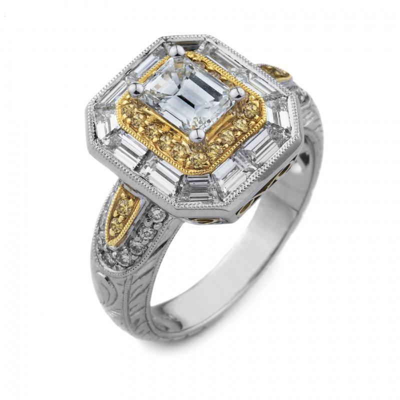 18k White Gold Emerald Cut Diamond Ring