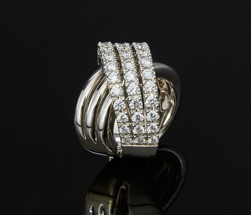 18k White Gold Diamond Brilliant Cut Ring