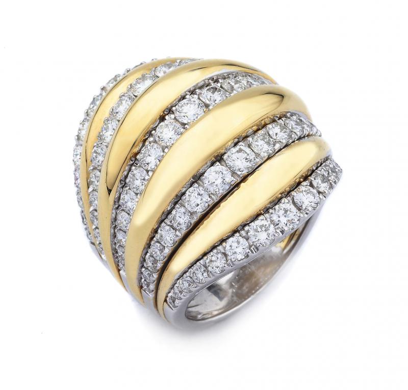 18K Yellow Gold Bombe Style Round Cut Diamond Ring