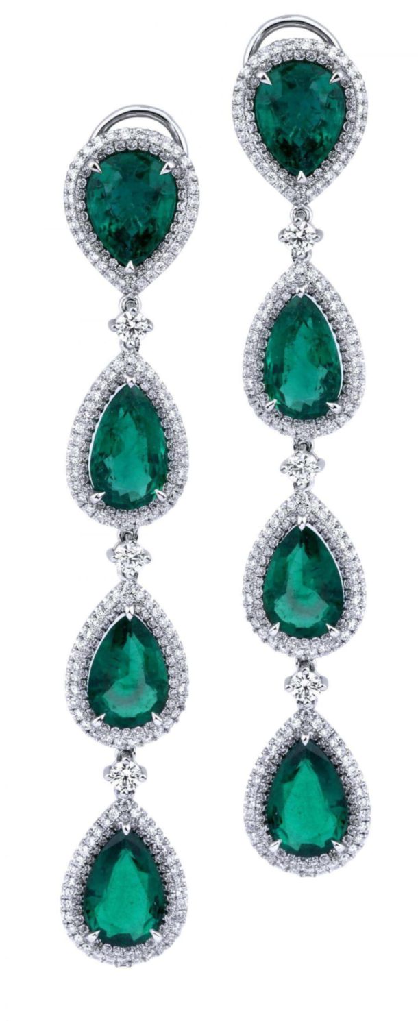 18k White Gold Diamond Pear-Shaped Emerald Earrings