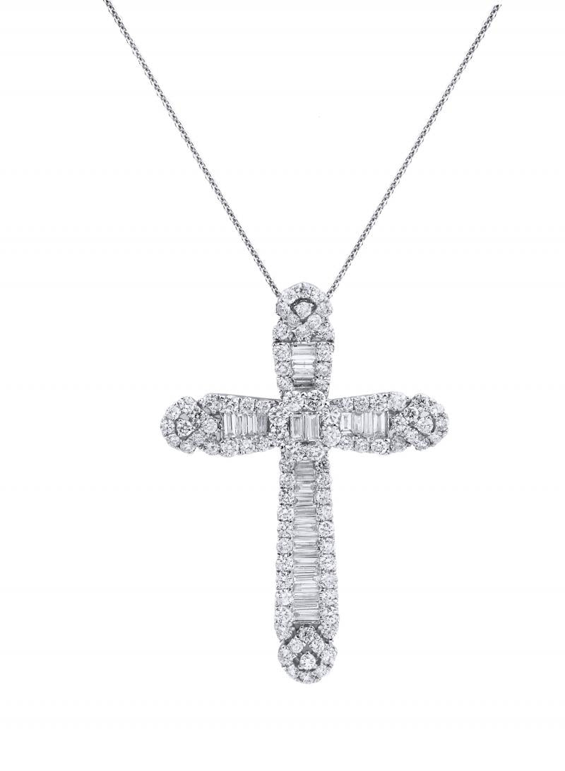 18k White Gold Round Baguette Cut Diamond Cross Necklace