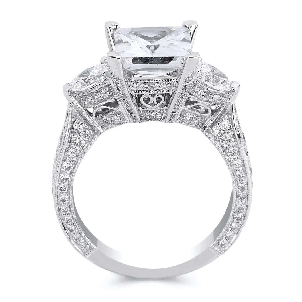 18k White Gold Diamond Engagement Ring