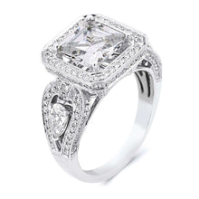 Load image into Gallery viewer, 18k White Gold Princess-Shaped Diamond Engagement Ring
